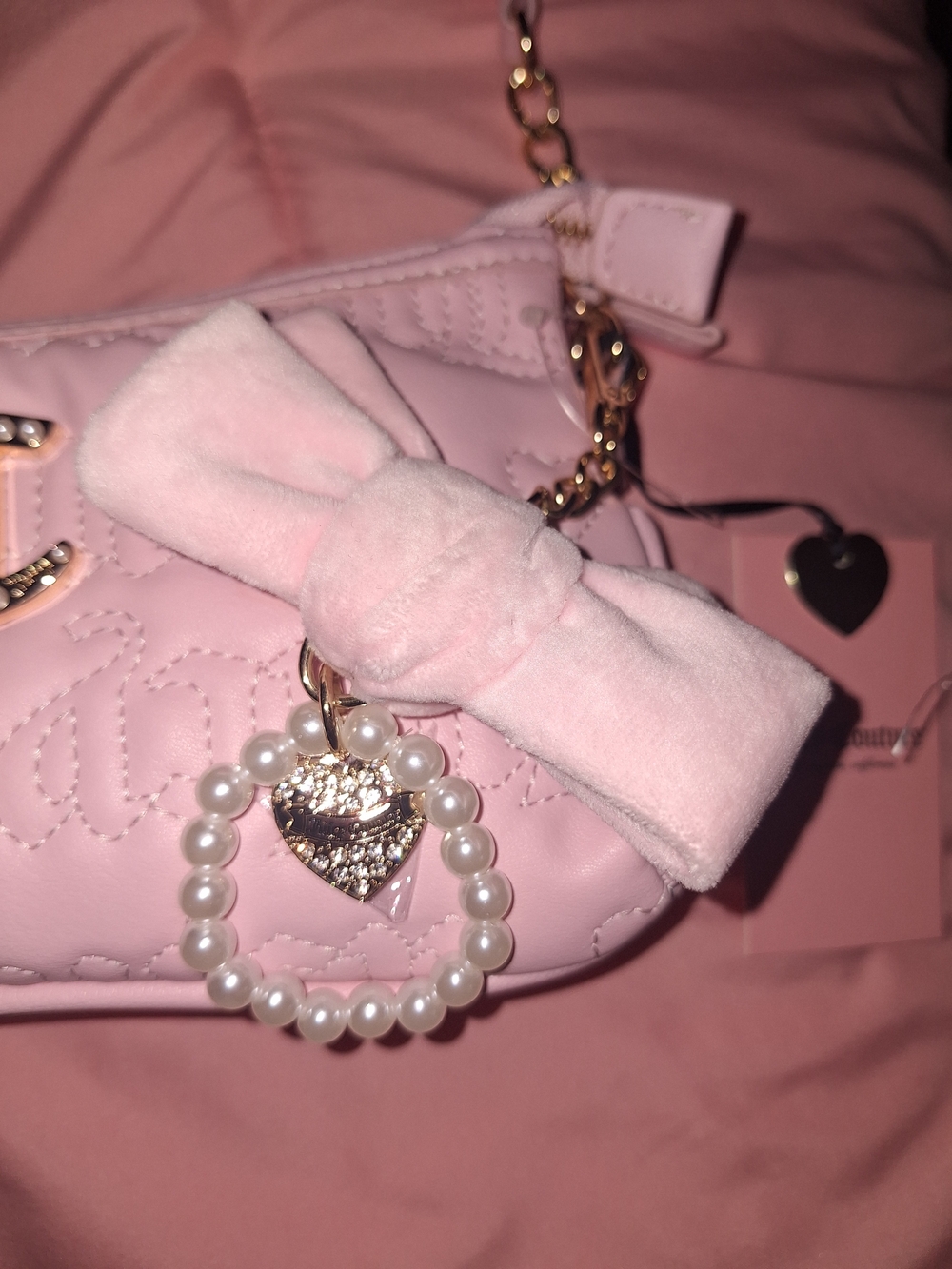 EXCLUSUVE Juicy Couture Light Pink Quilted Shoulder Bag with Bow and Pearl Charm - Picture 2 of 11